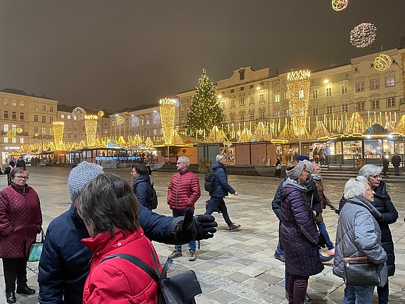 20_Christkindömarkt_Hauptplatz_Linz.jpg
